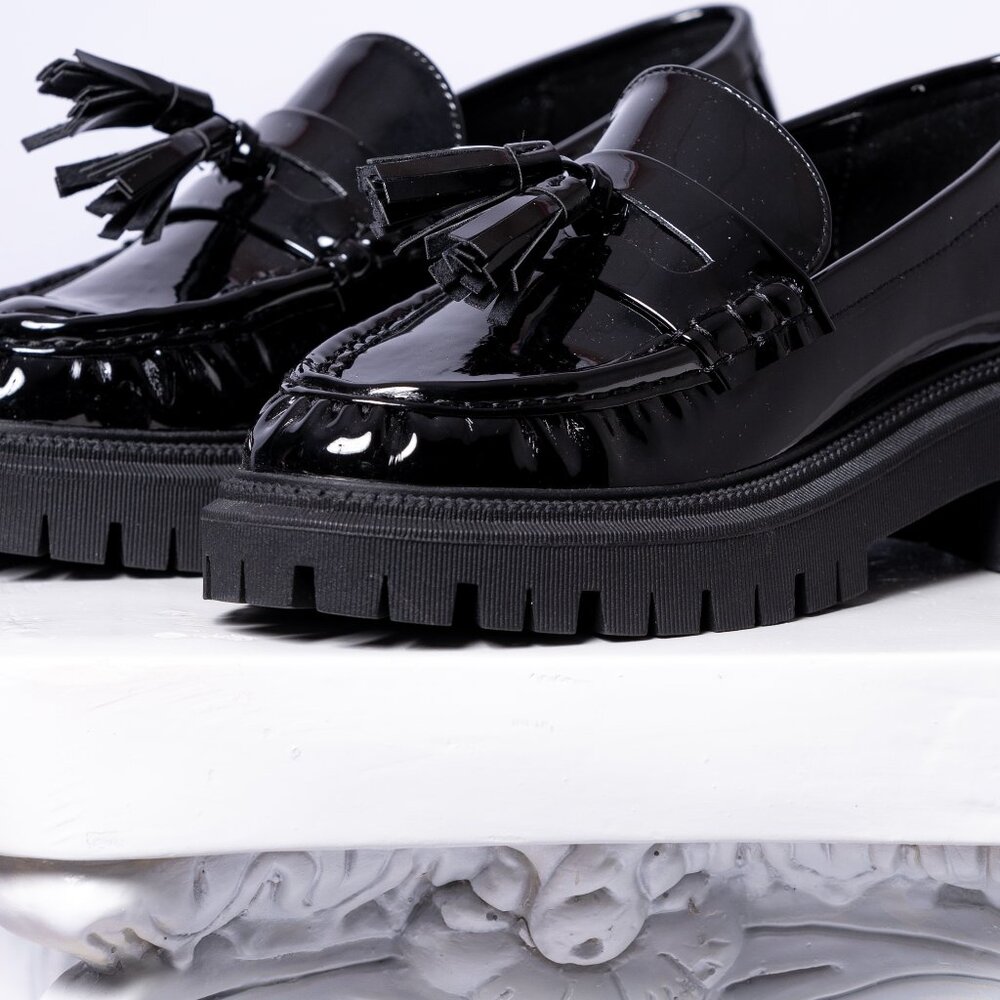 Hoshi Loafer